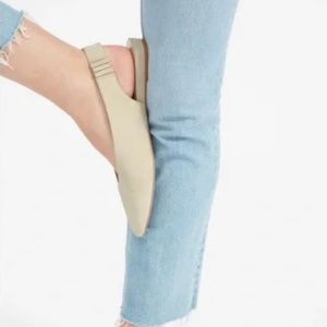 Everlane Women's Flats in Beige